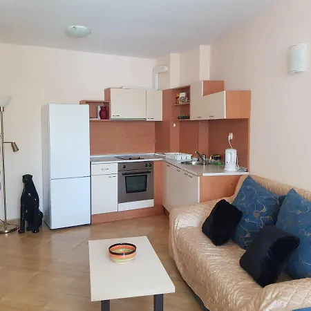 2 Bedroom Apartment In Central Sunny Beach Pool Daire Sunny Beach