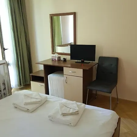 2 Bedroom Apartment In Central Sunny Beach Pool Sunny Beach